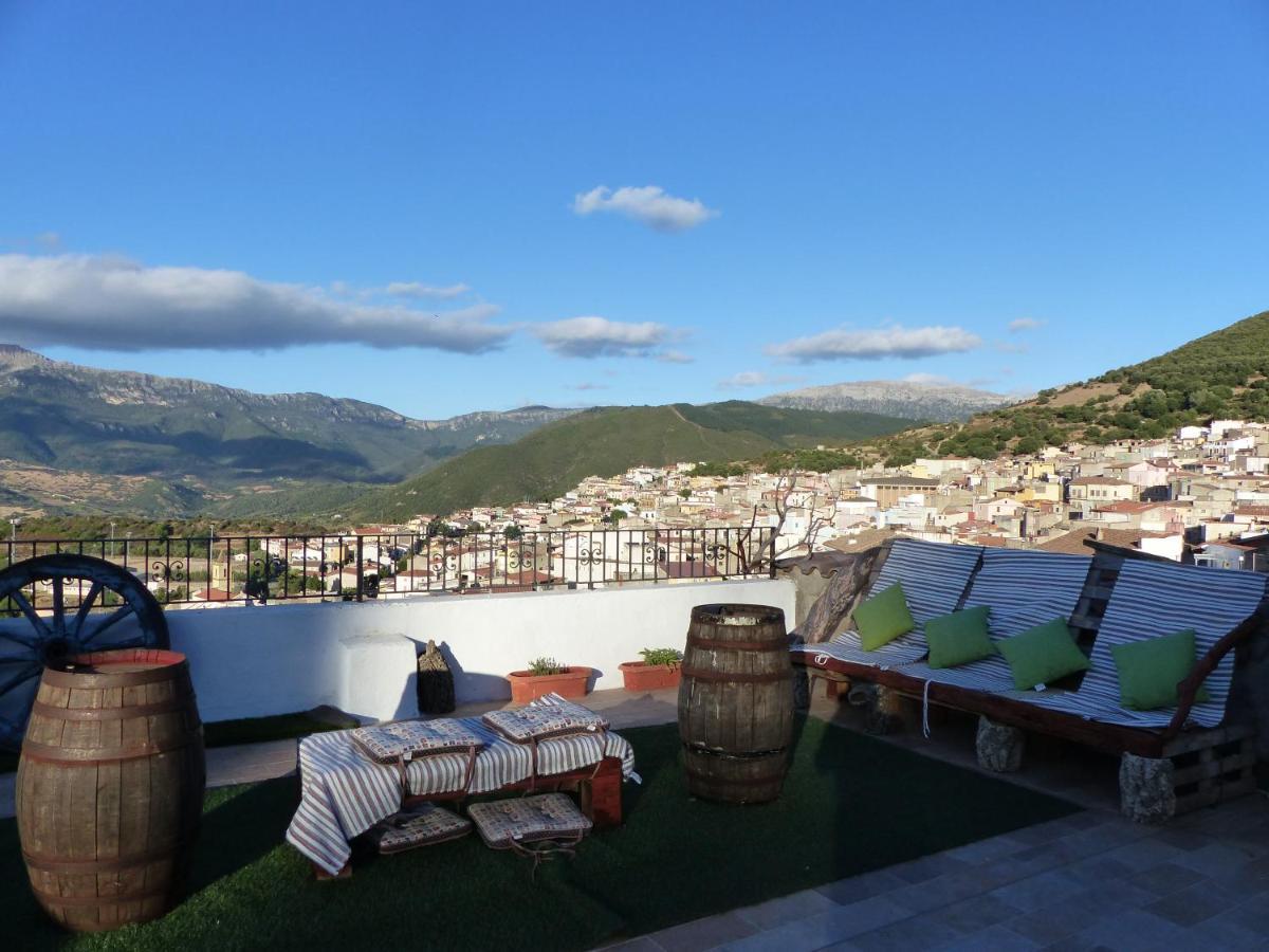 B&B Il Portico Orgosolo Luaran gambar