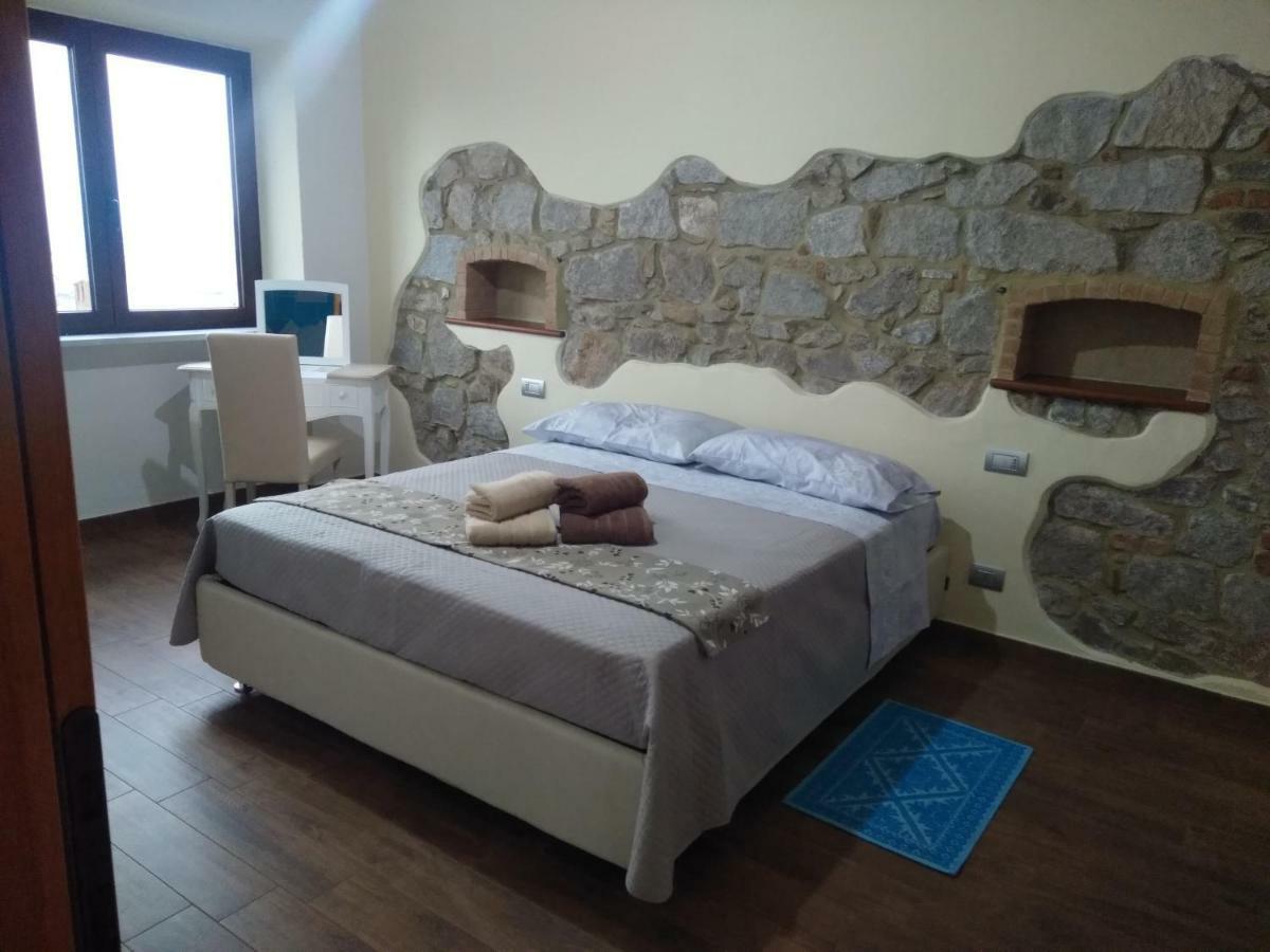 B&B Il Portico Orgosolo Luaran gambar