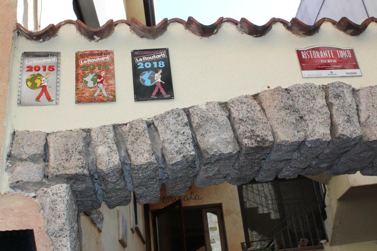 B&B Il Portico Orgosolo Luaran gambar