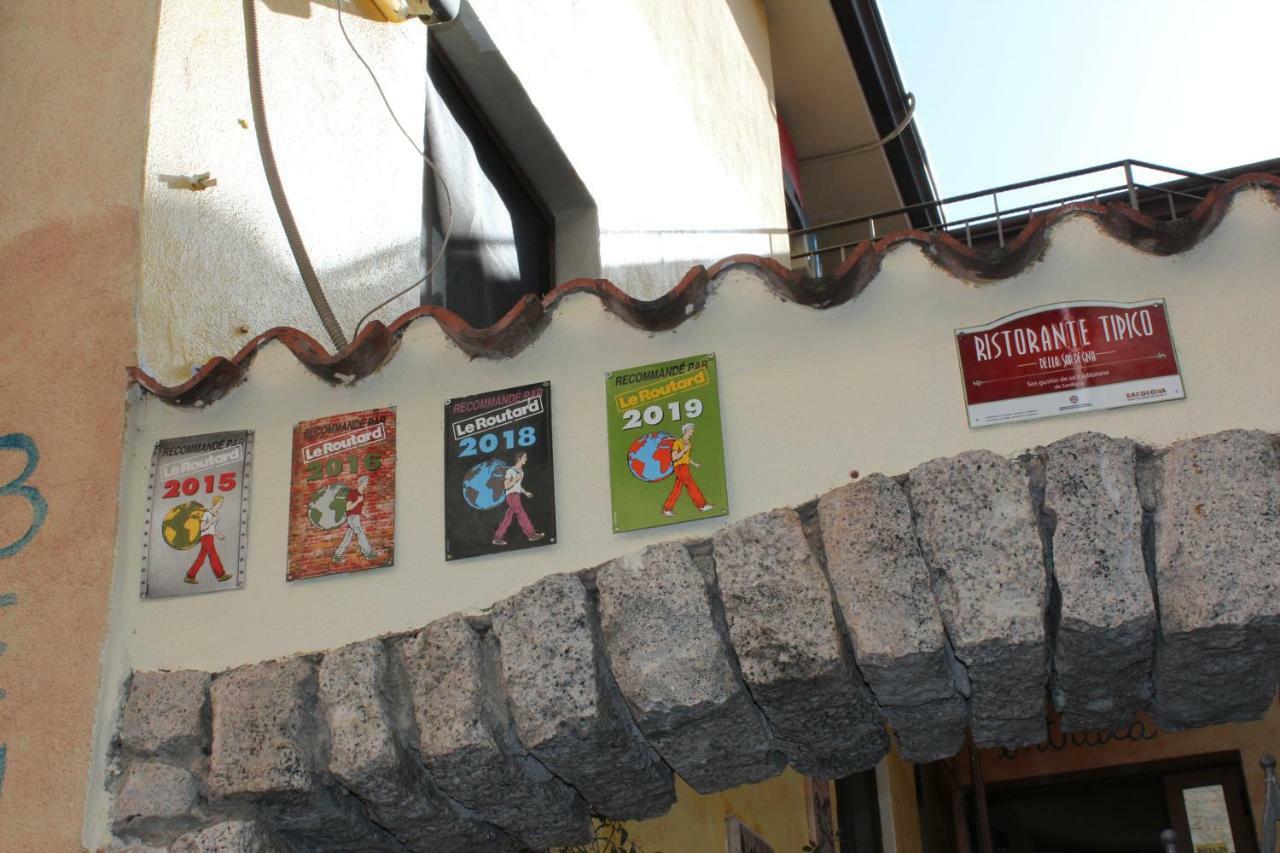 B&B Il Portico Orgosolo Luaran gambar